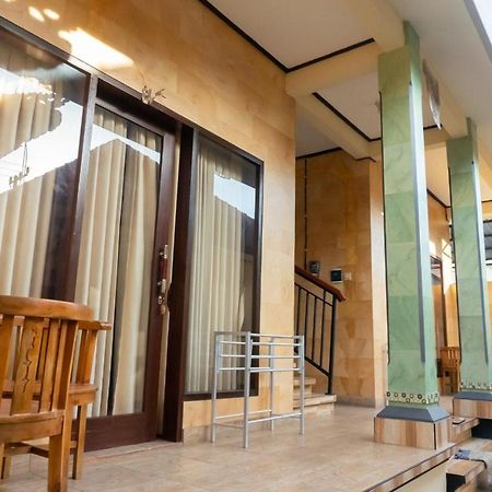 Ika Homestay Canggu Buitenkant foto