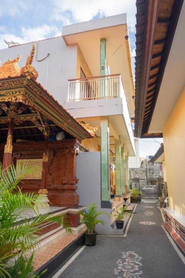 Ika Homestay Canggu Buitenkant foto